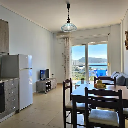 Sunrise In Apartment *